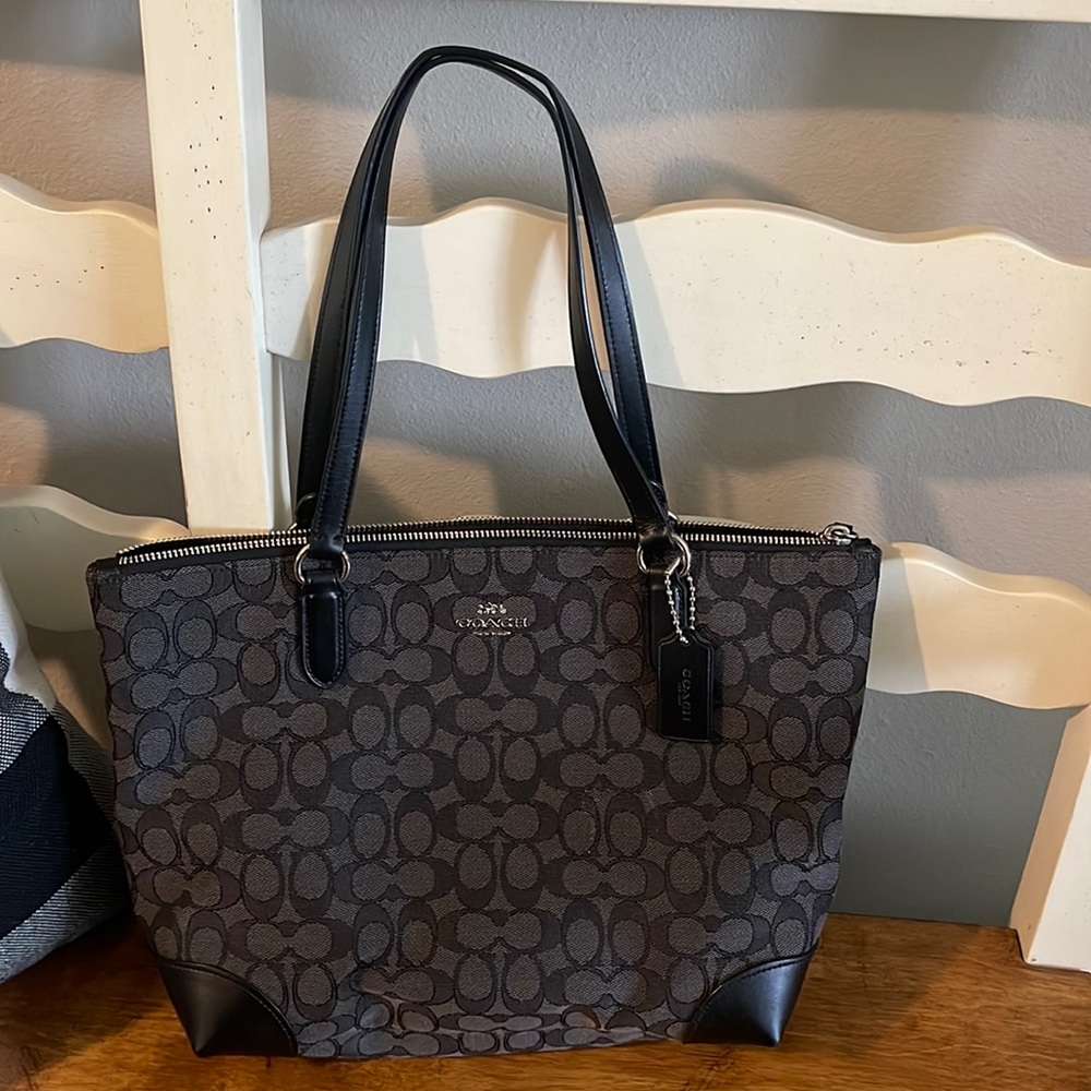Used coach tote